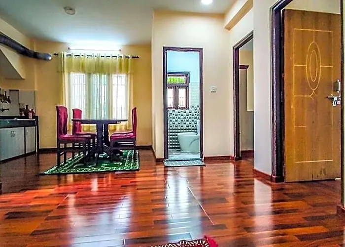 Hotel Cozy 2bhk Near Nagarjun Forest 2*